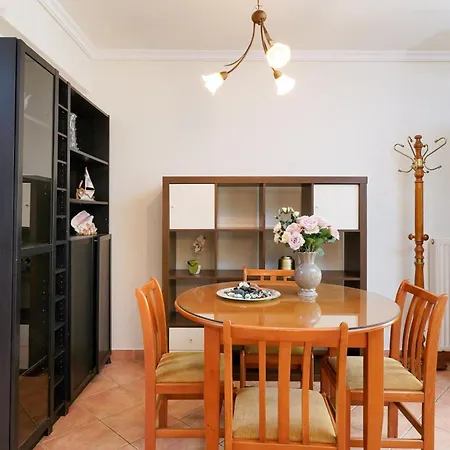 Althea Golden Apartment *